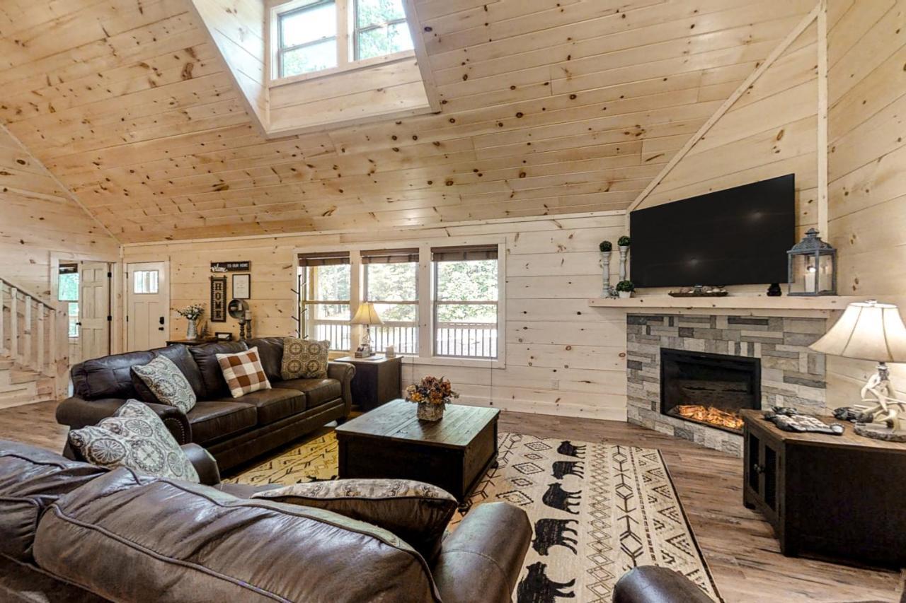 Вилла Misty Mountain Retreat Севьервилл Экстерьер фото