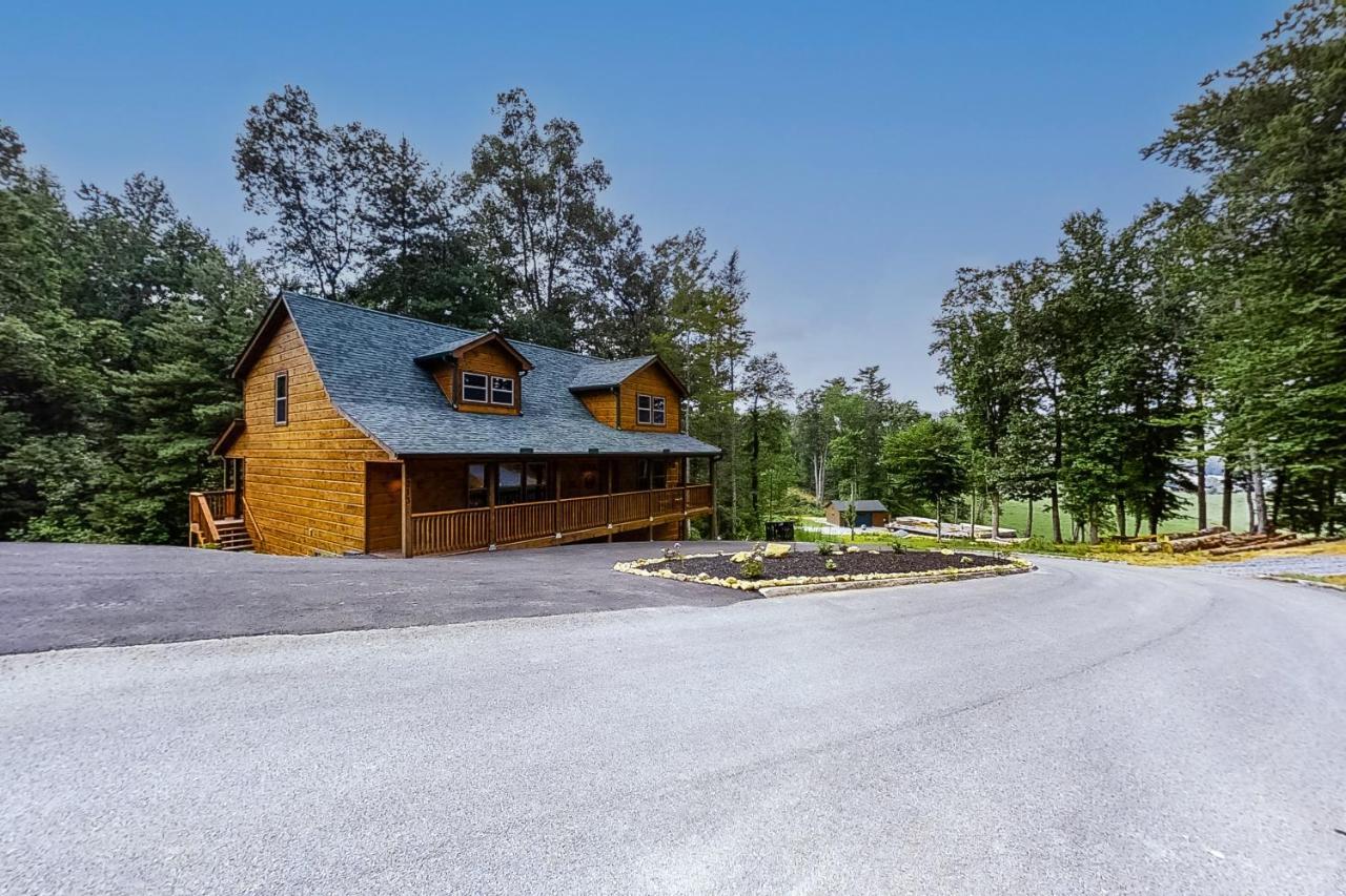 Вилла Misty Mountain Retreat Севьервилл Экстерьер фото