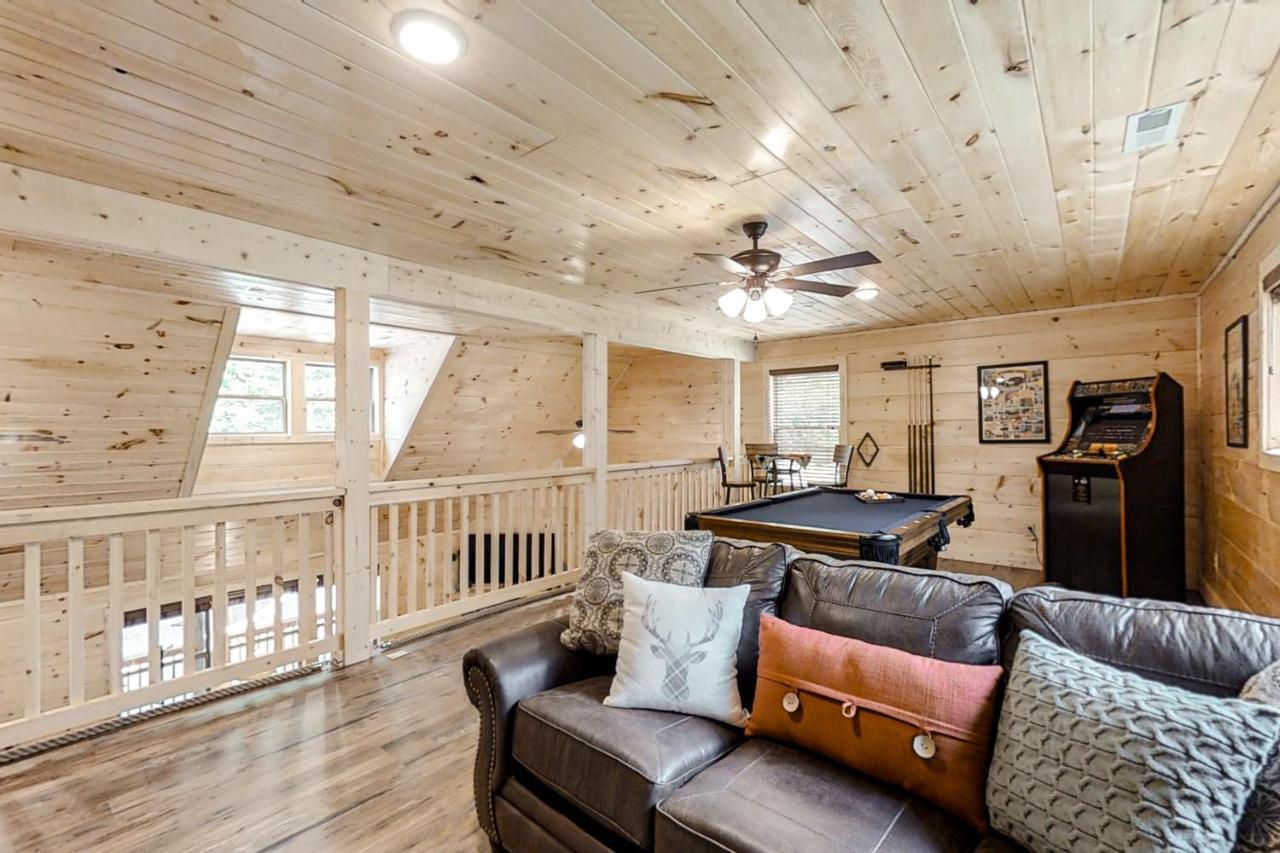Вилла Misty Mountain Retreat Севьервилл Экстерьер фото